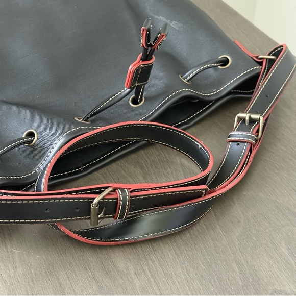 Tommy Hilfiger Black and Red Shoulder Bag - Picture 8 of 11